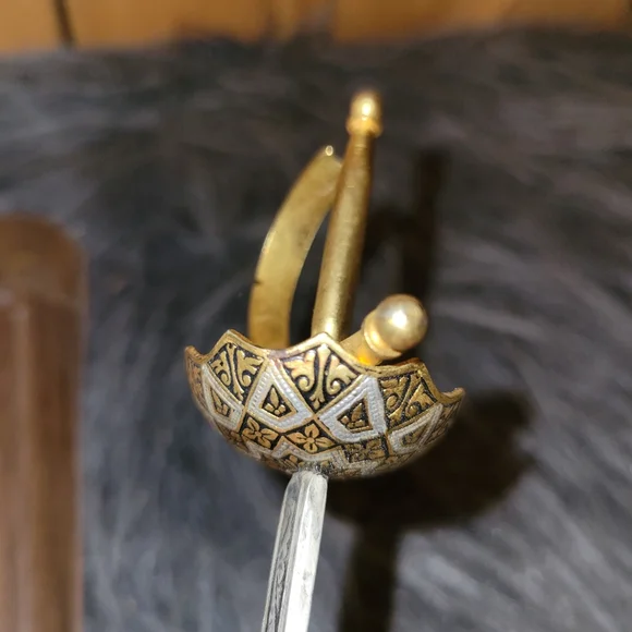 Vintage sword letter opener - Picture 4 of 9